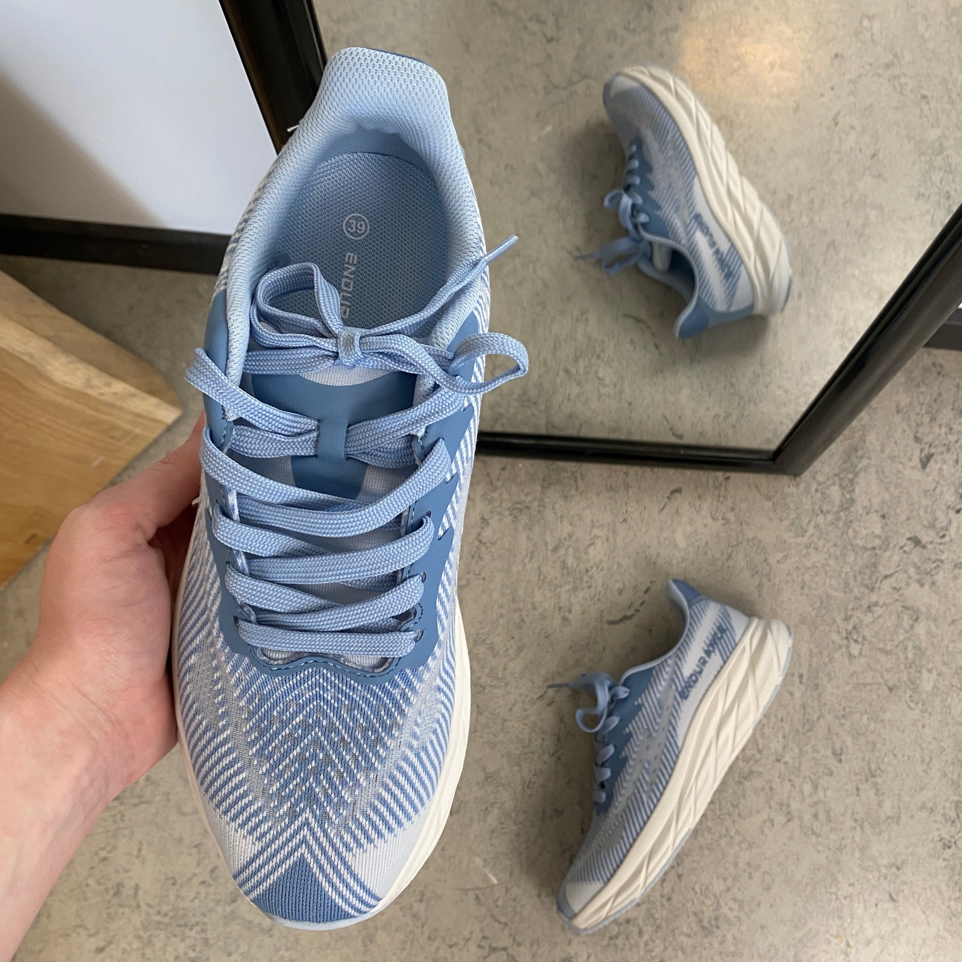 Sapphira sneaker til dame – Endurance
