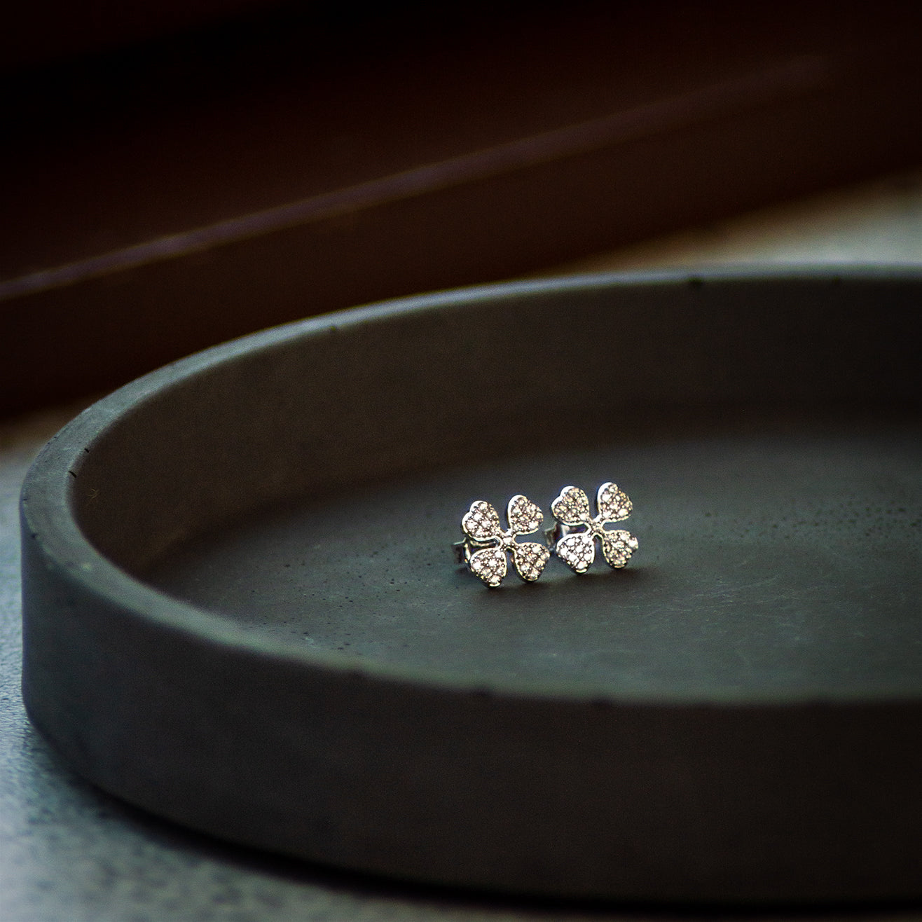 Aagaard, Sølv firkløver ørestikker med små zirconer