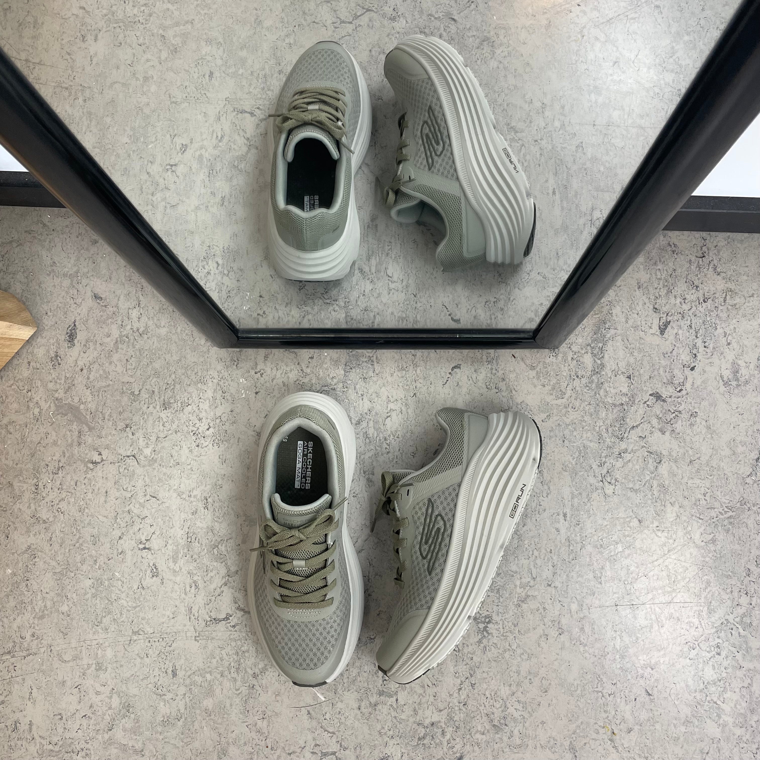 Skechers Max Cushioning Endeavour – stødabsorberende komfort til lange dage