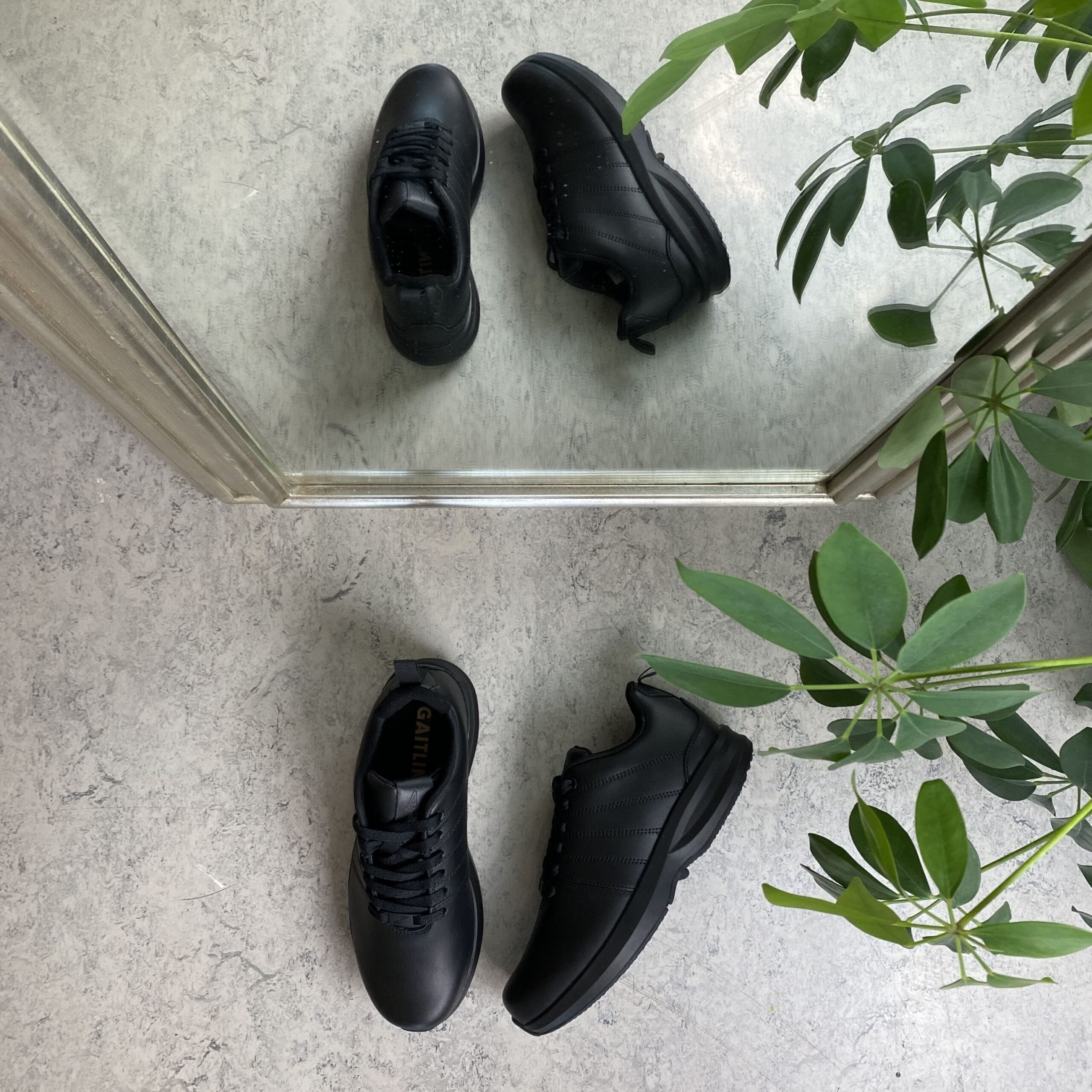 Klassisk sort læder sko fra Gaitline