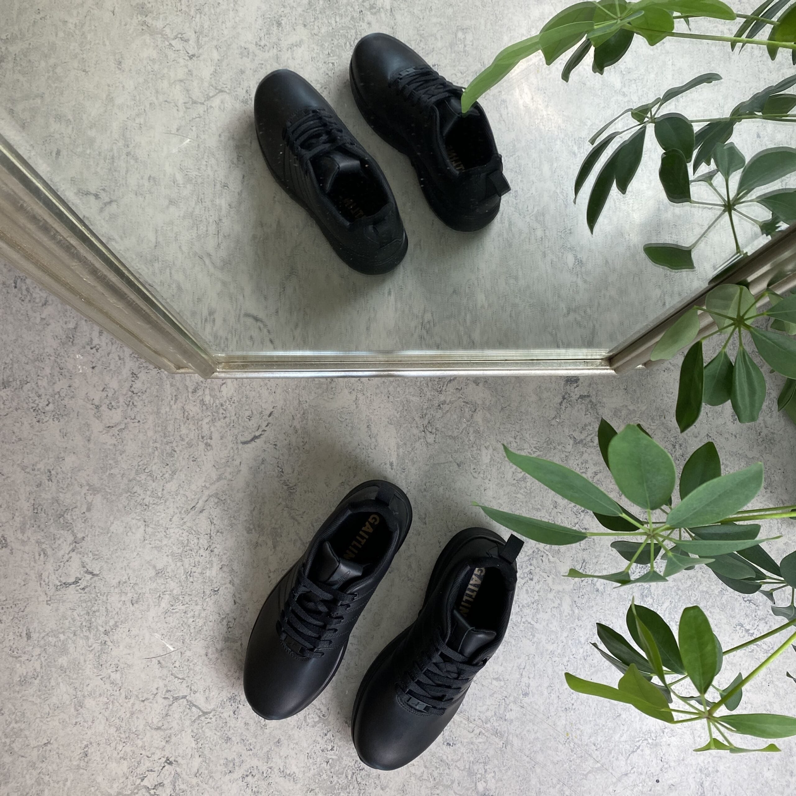 Klassisk sort læder sko fra Gaitline