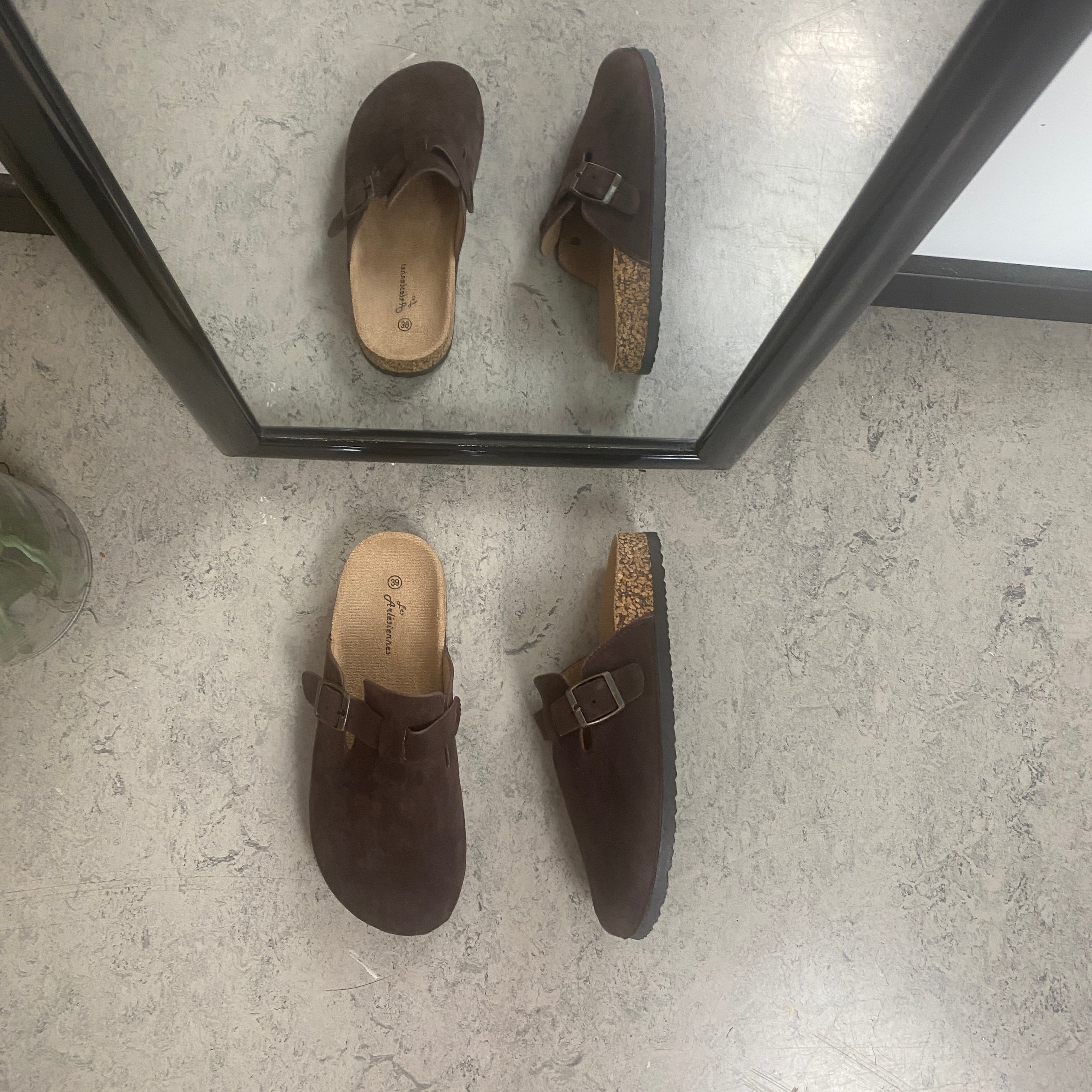 Mørkebrun slip on sandal i tekstil – klassisk model med justerbart spænde