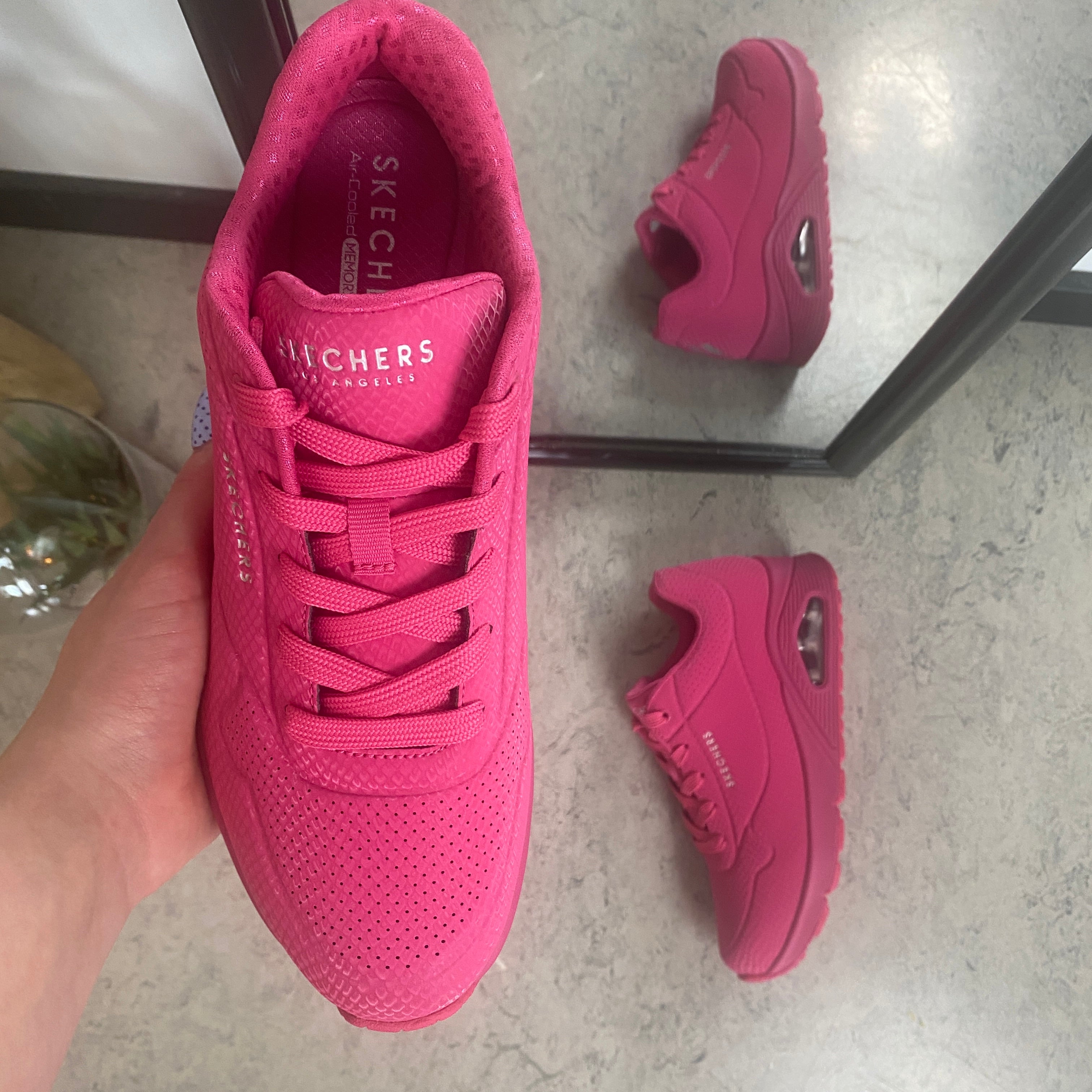 Skechers Street™ UNO – Shiny Scale – Pink