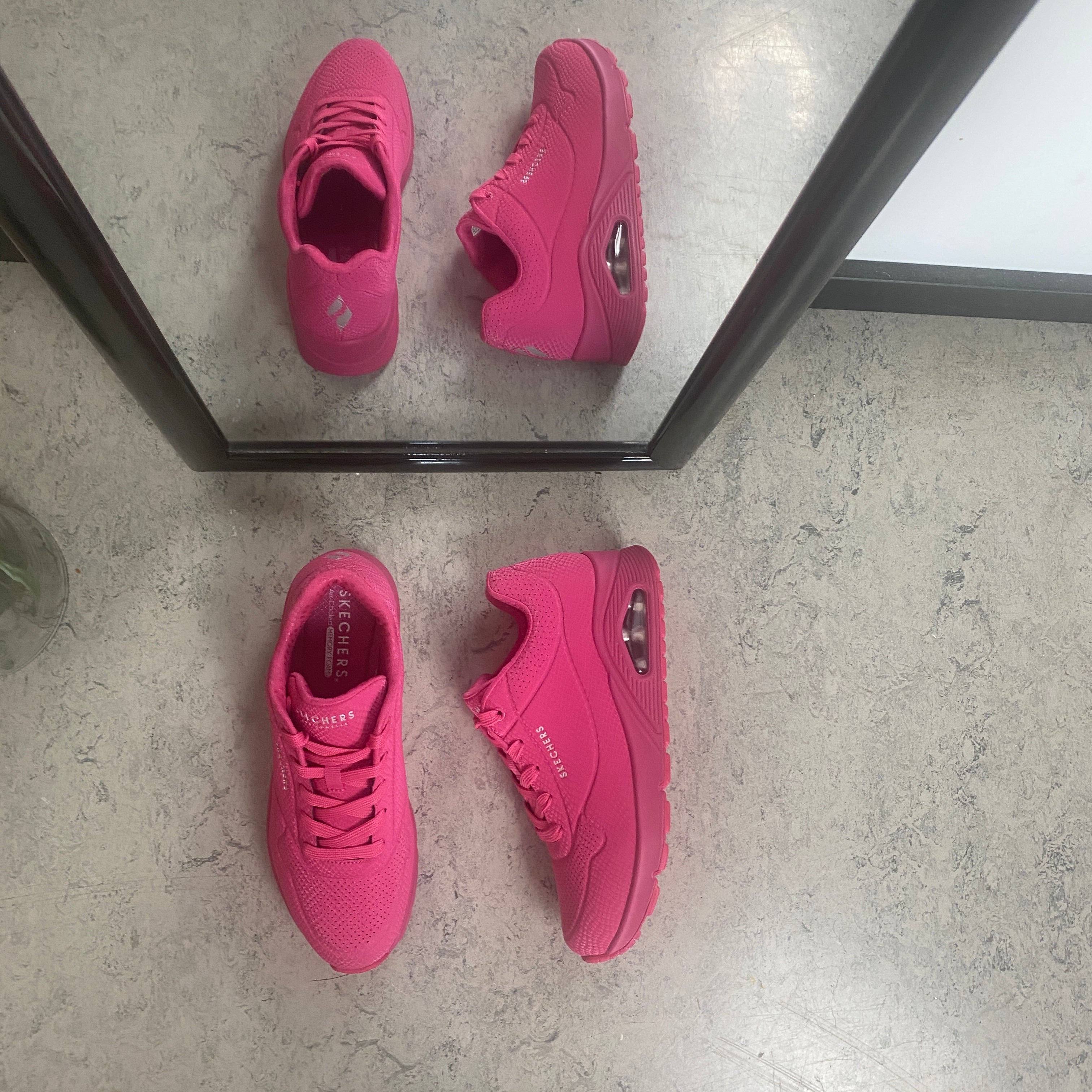 Skechers Street™ UNO – Shiny Scale – Pink