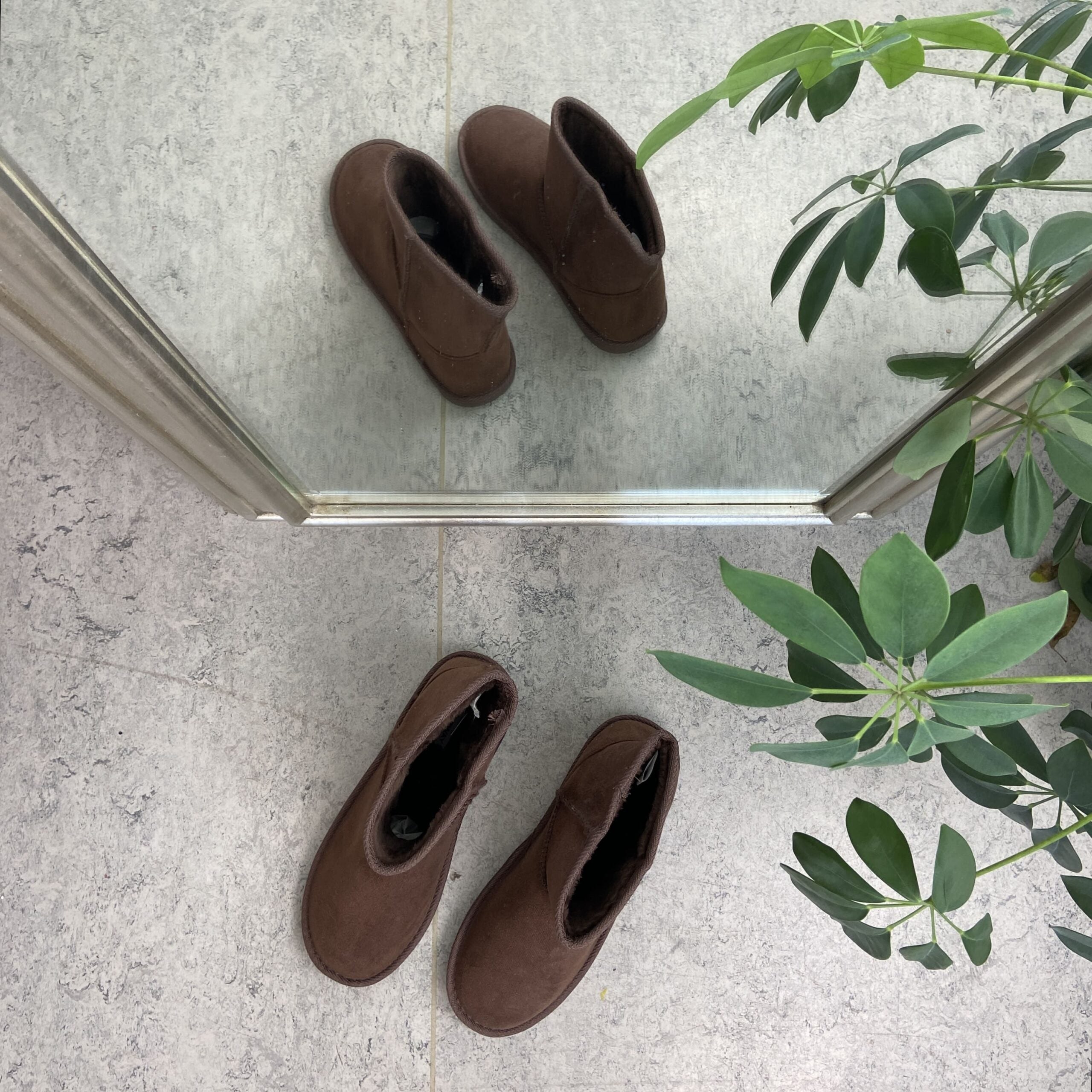 Mørkebrun bamsestøvle med blødt foer