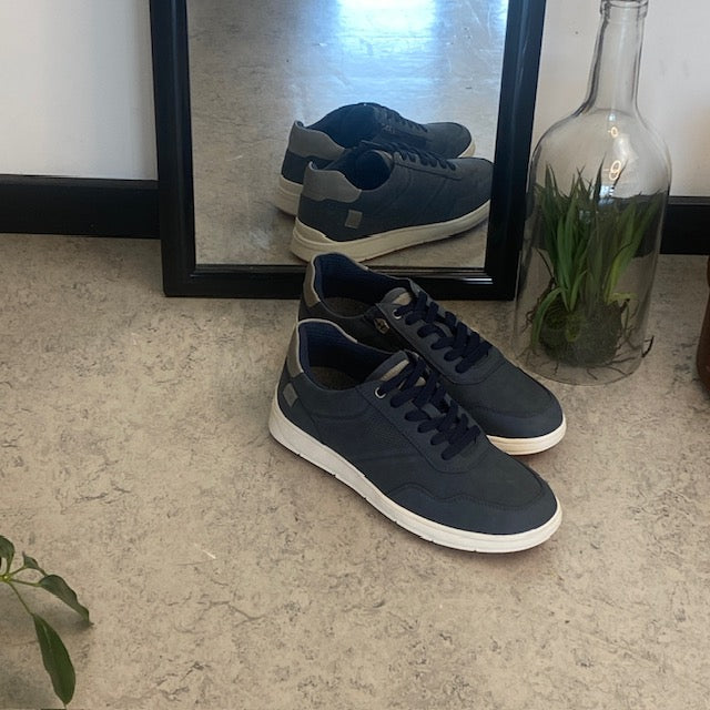 Relife sporty arbejdssko i navy med Soft Reflex-system – let komfort til lange dage på fødderne