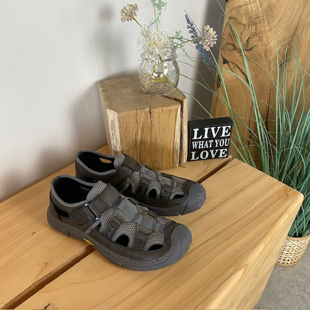 Outdoor sandal til mænd i sort/khaki