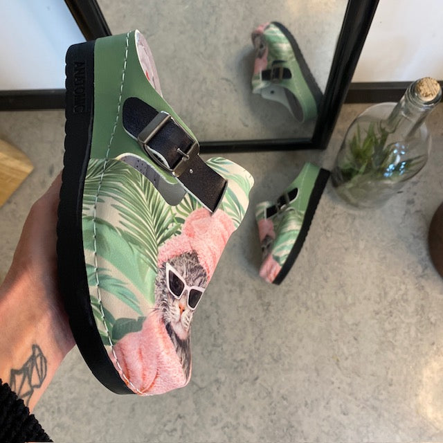 Træsko med print en cool kat