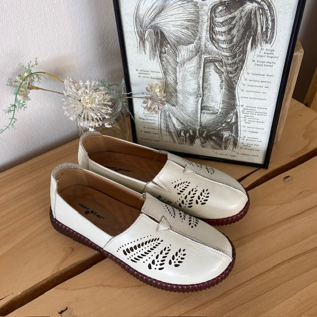 Beige ballerina i skind