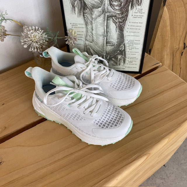 Hvide letvægtssko med Nonslip ydersål