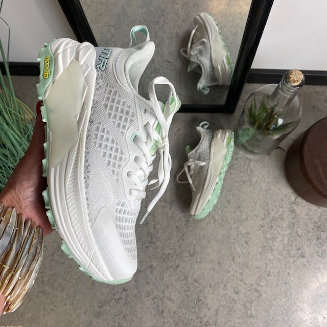 Hvide letvægtssko med Nonslip ydersål