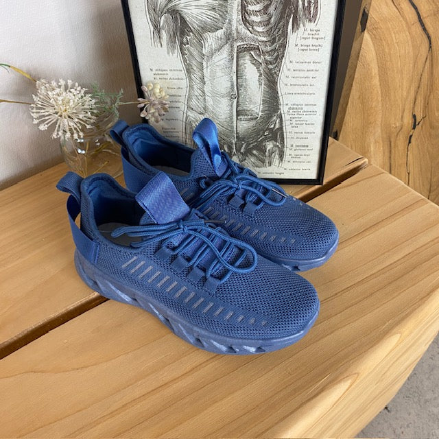 Blå slip-on sko med strikoverdel