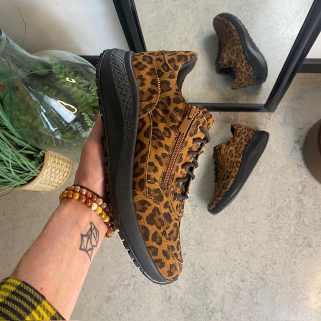 Green Comfort sko med leopardprint og dobbelt lukning