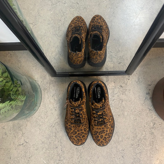 Green Comfort sko med leopardprint og dobbelt lukning