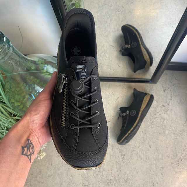 Sort Rieker slip-on sneakers