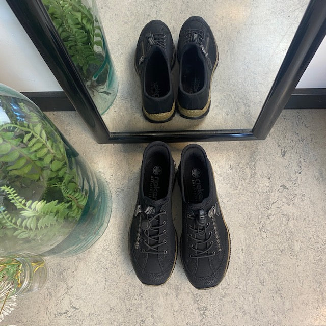 Sort Rieker slip-on sneakers