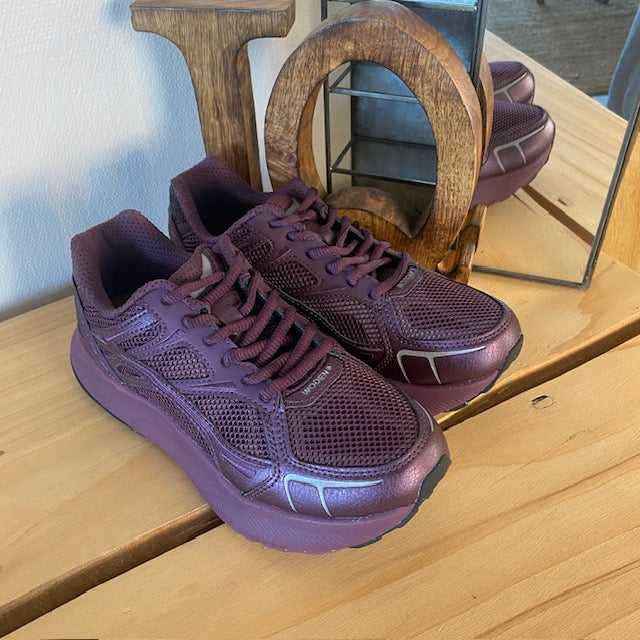 Bordeaux Woden sko med god pasform