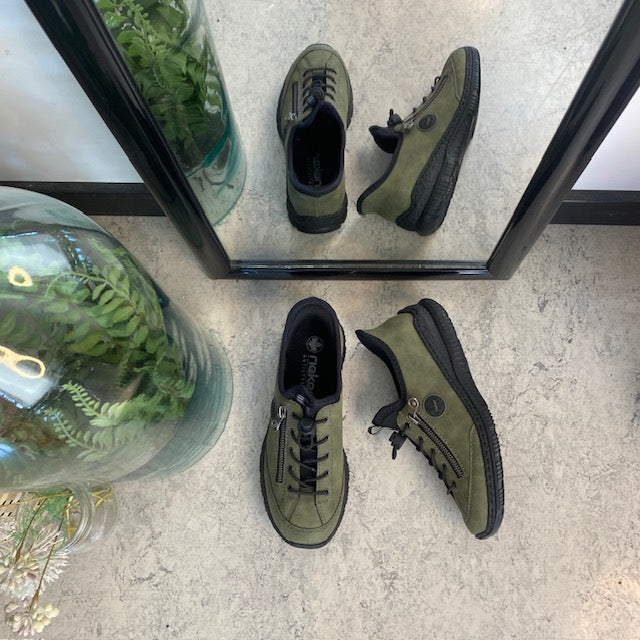 Olivengrøn Rieker slip-on sneakers