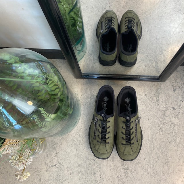 Olivengrøn Rieker slip-on sneakers
