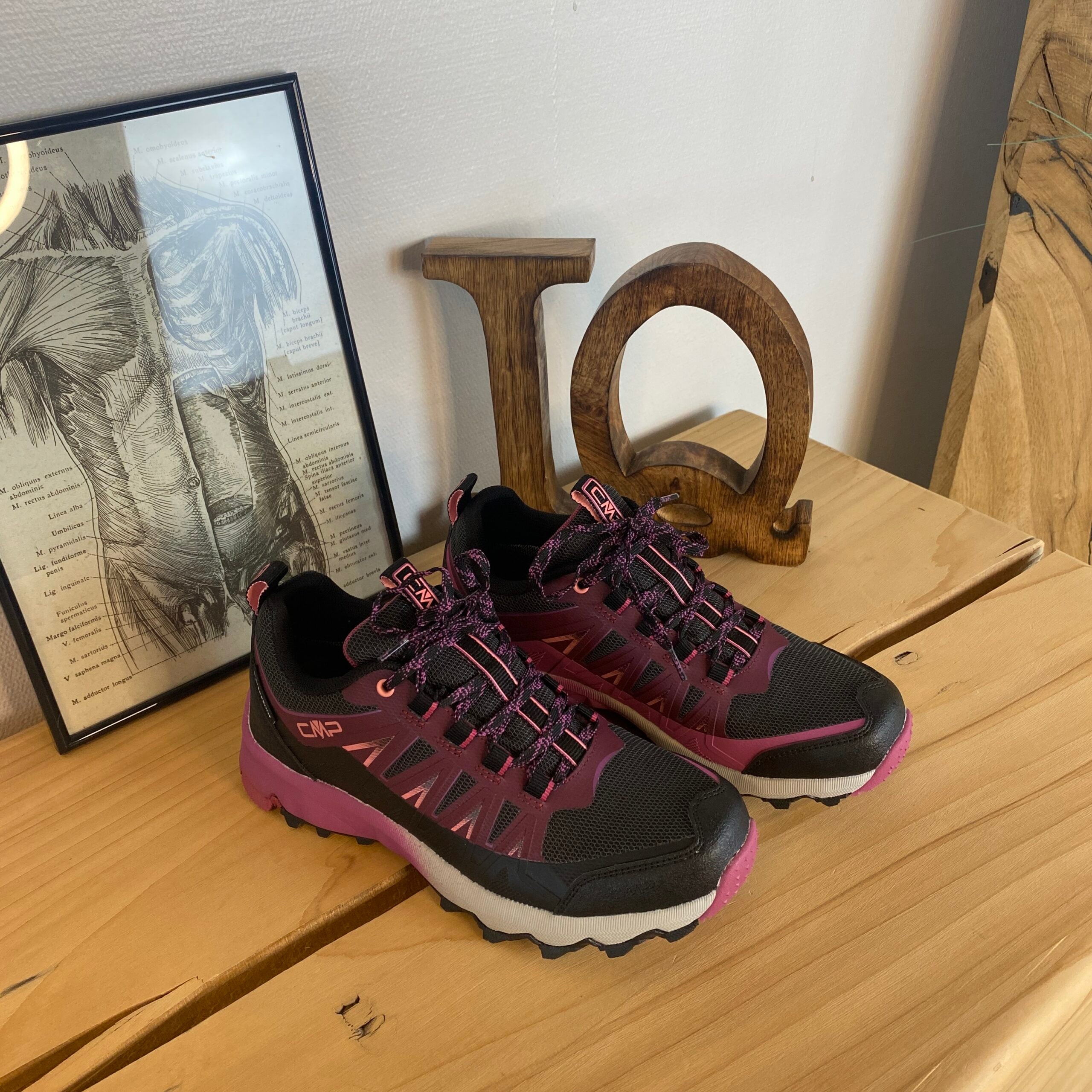 Lilla vandresko med stødabsobering fra CMP