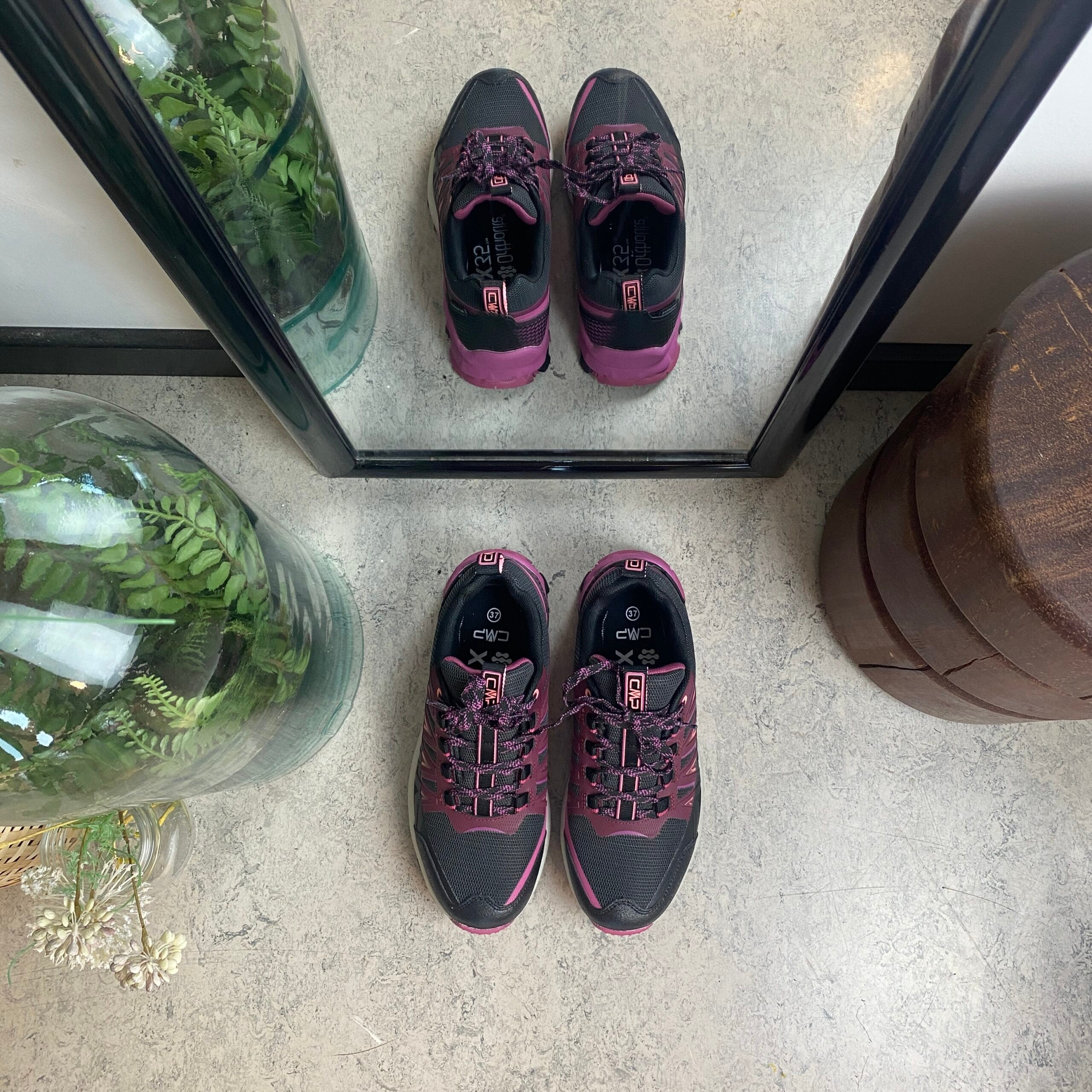 Lilla vandresko med stødabsobering fra CMP