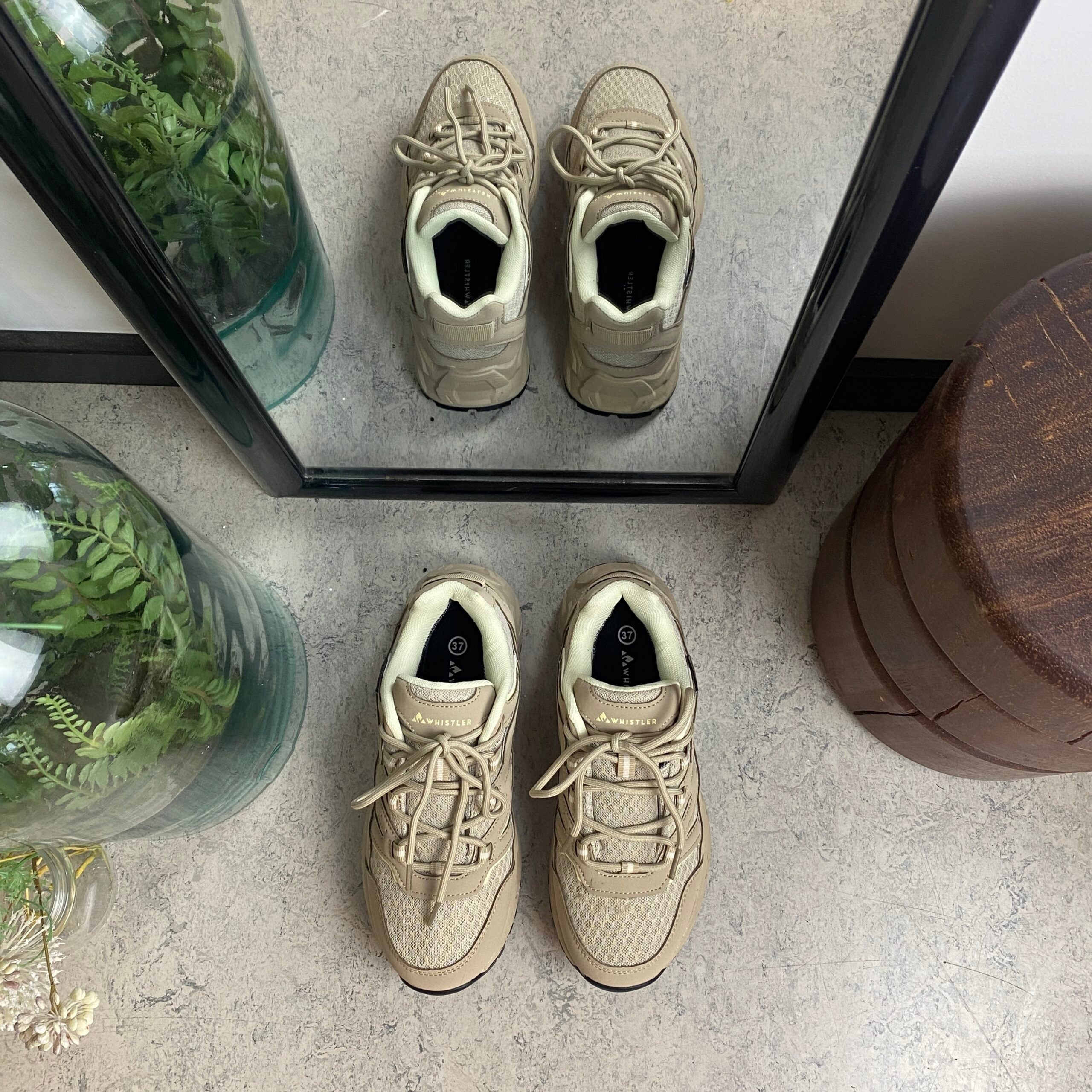 Beige outdoor-sko fra Whistler