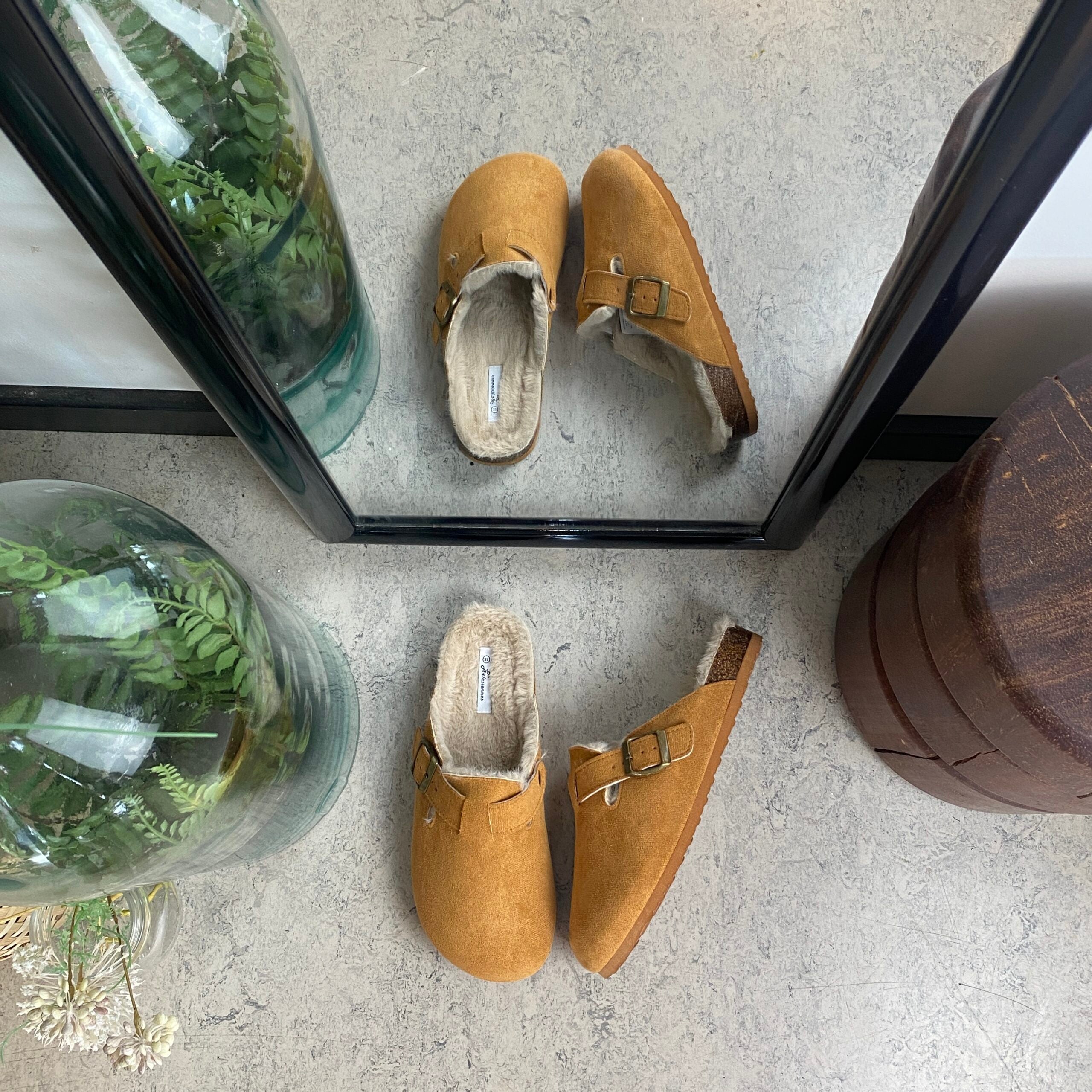 Lysebrun Slip on hjemmesko