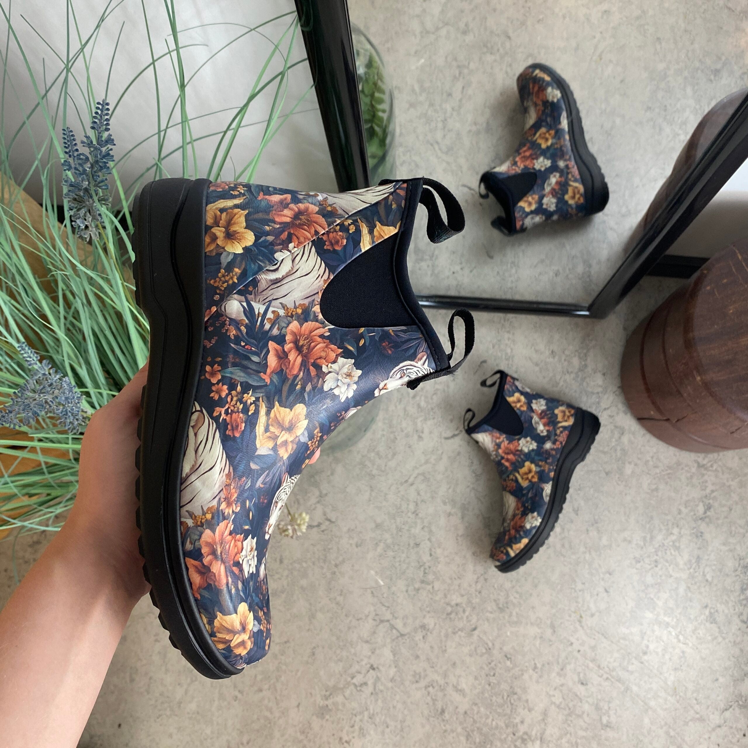 Green Comfort gummistøvle i tigerprint med svangstøtte