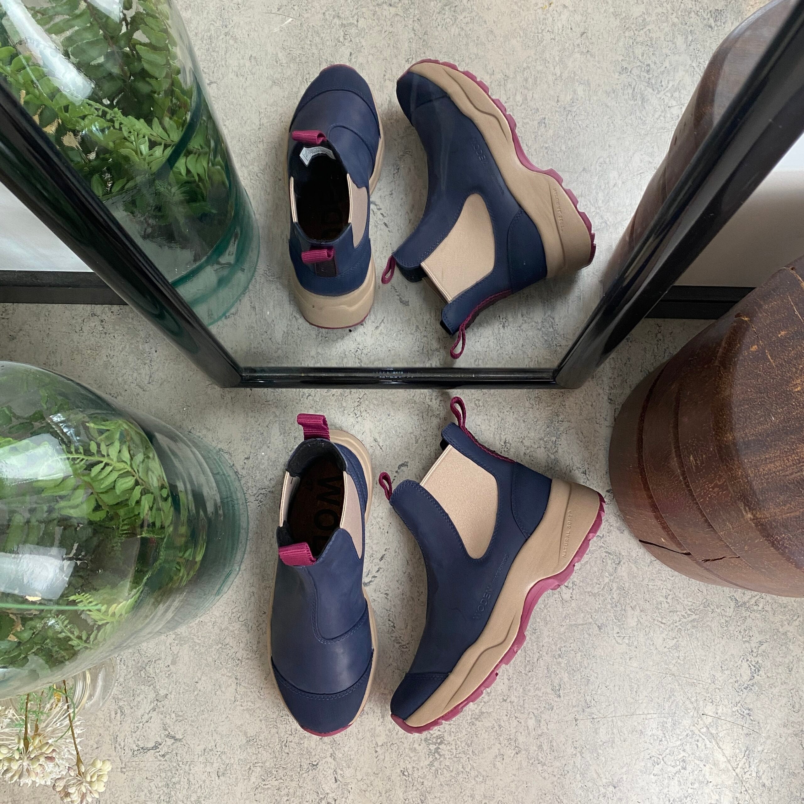 Blå Woden gummistøvle med svangstøtte