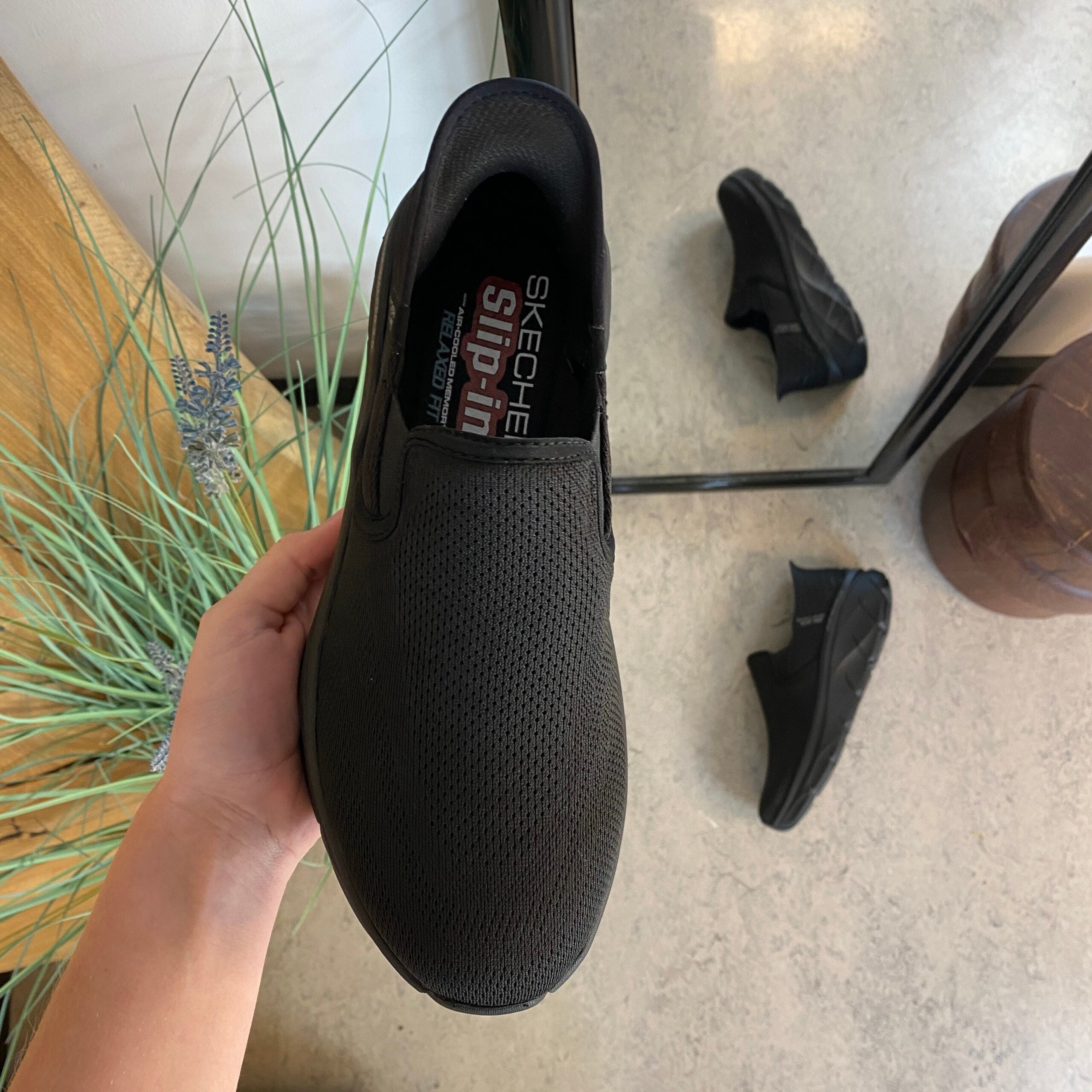 Sort herre slip-in sko fra Skechers