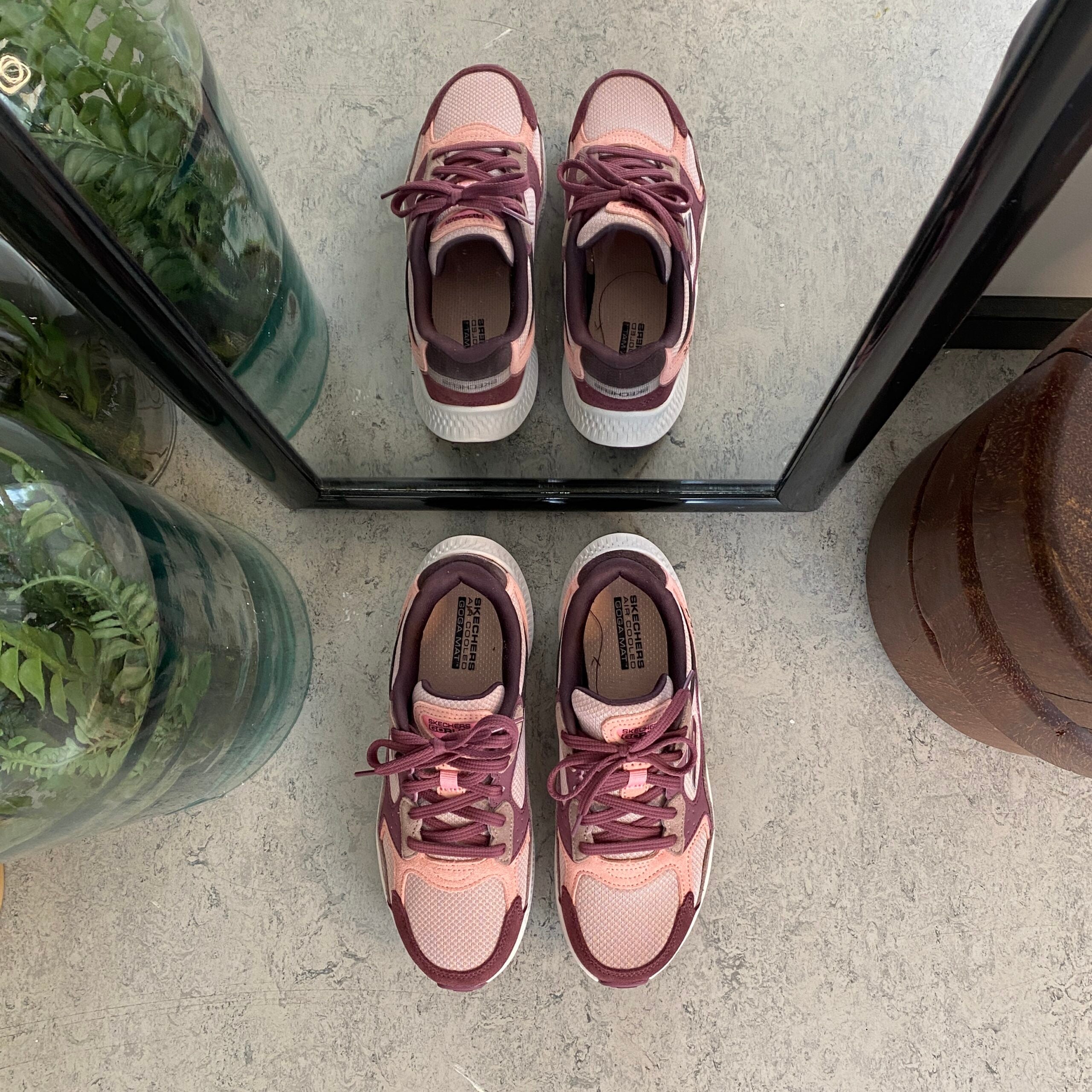 Ultra let sko fra Skechers ned nasser af stødabsorbering