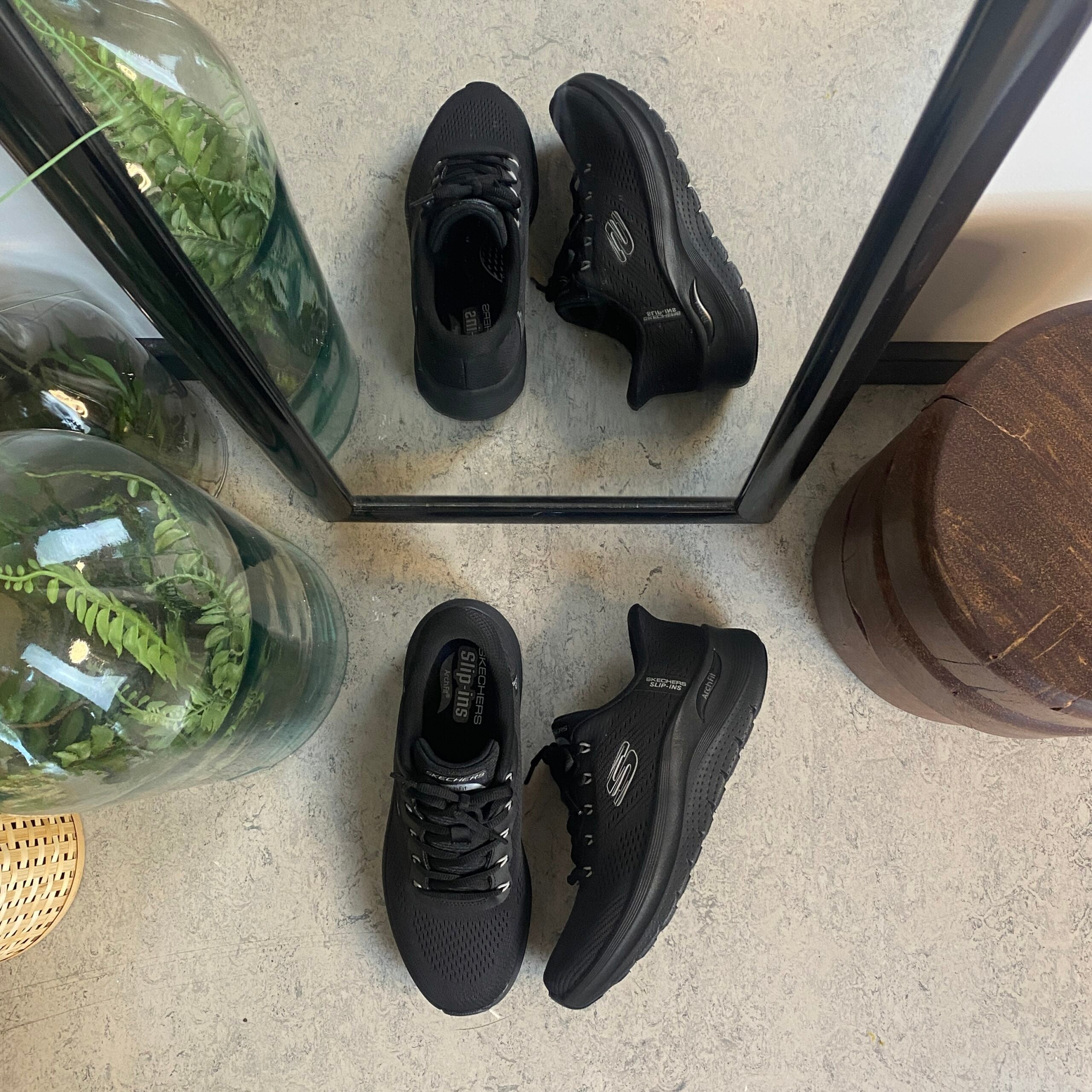 Skechers slip-ins til herre med svangstøtte