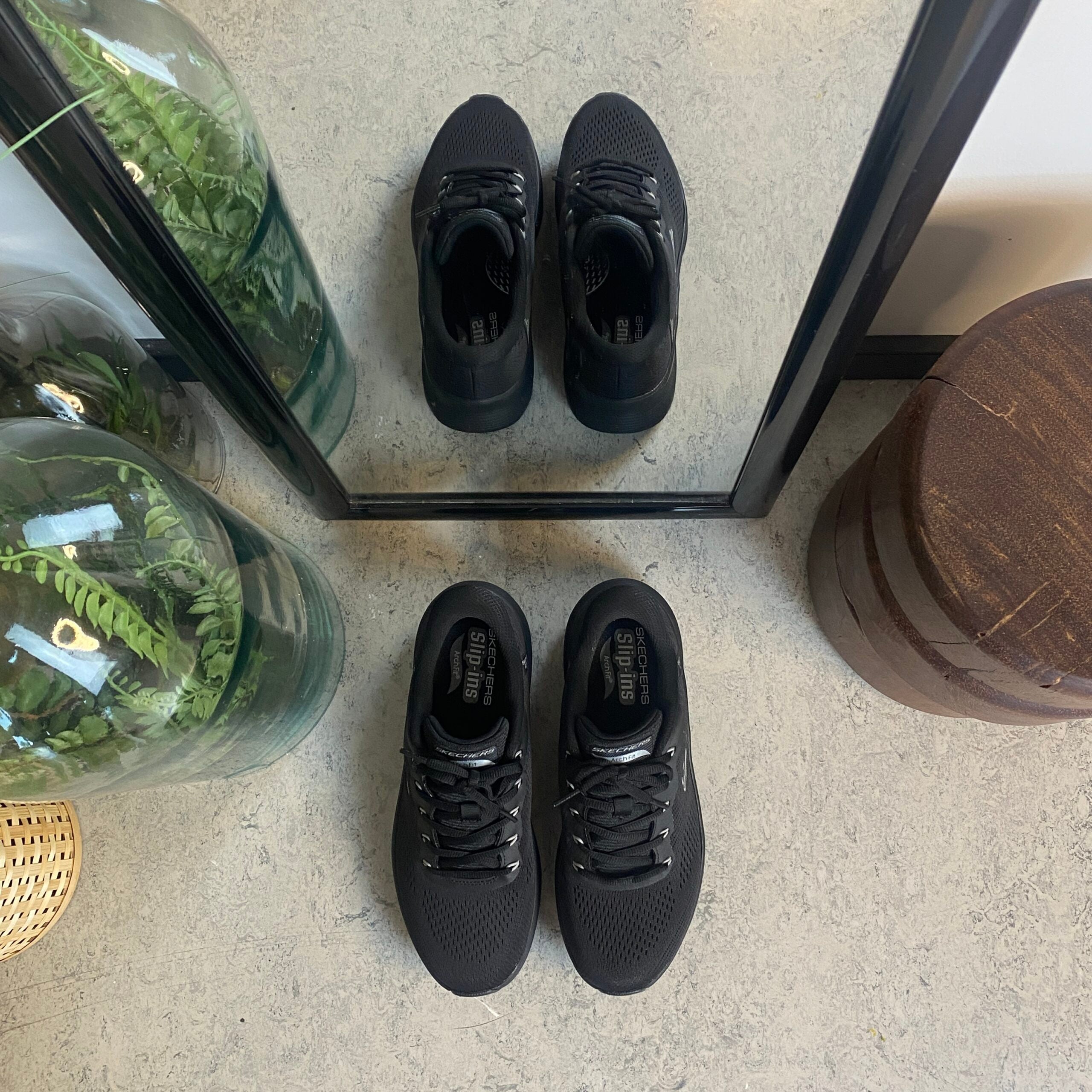 Skechers slip-ins til herre med svangstøtte