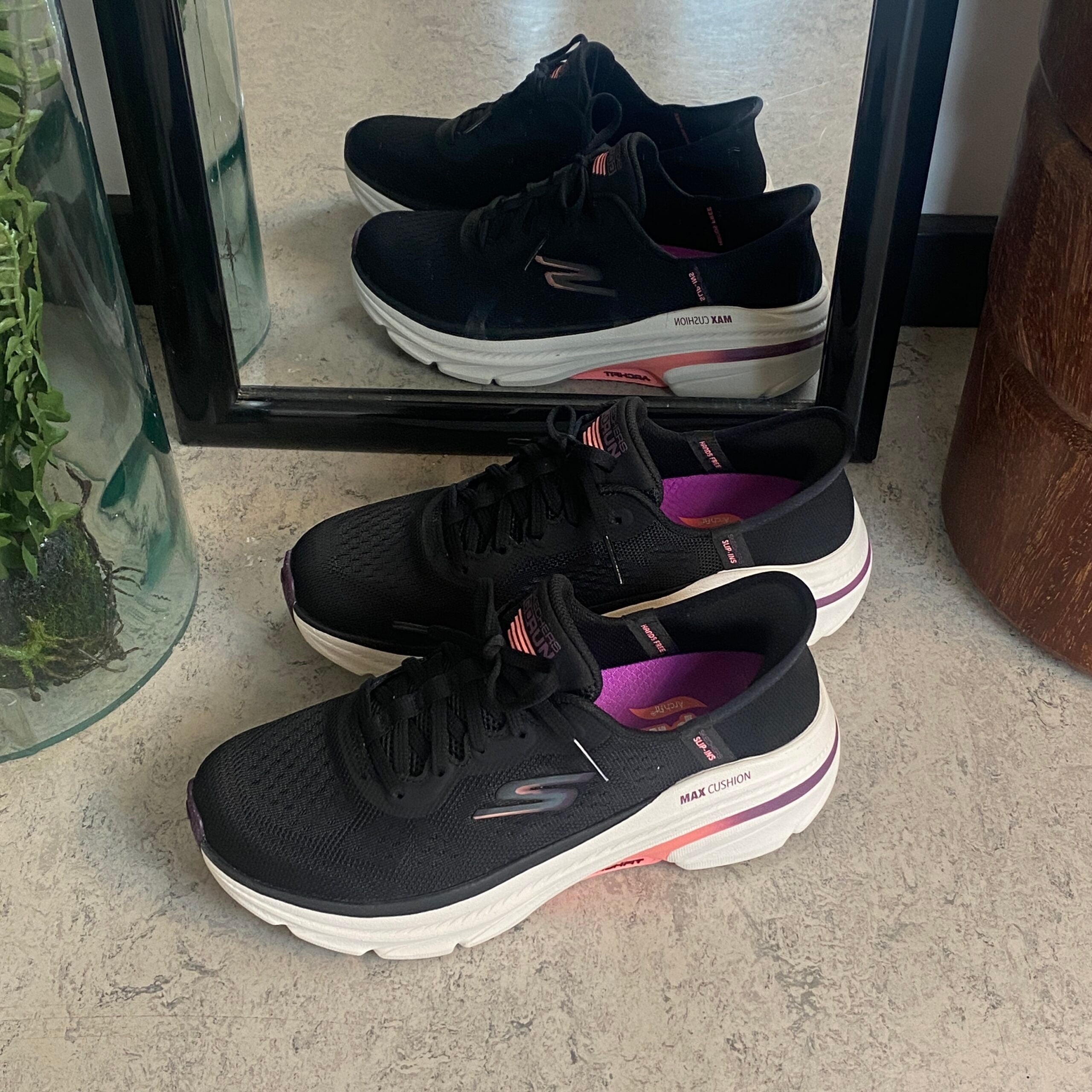 Skechers slip-ins med fremragende stødabsorbering