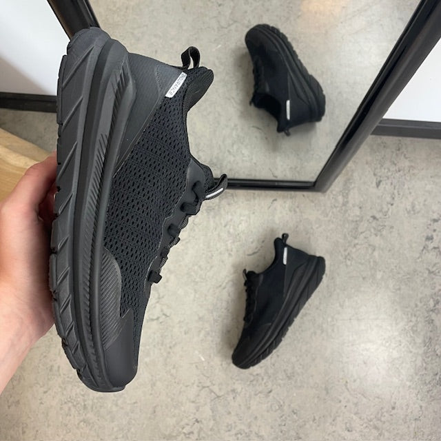 Endurance Beliso StepGo – sort unisex sneaker til kvinder & mænd