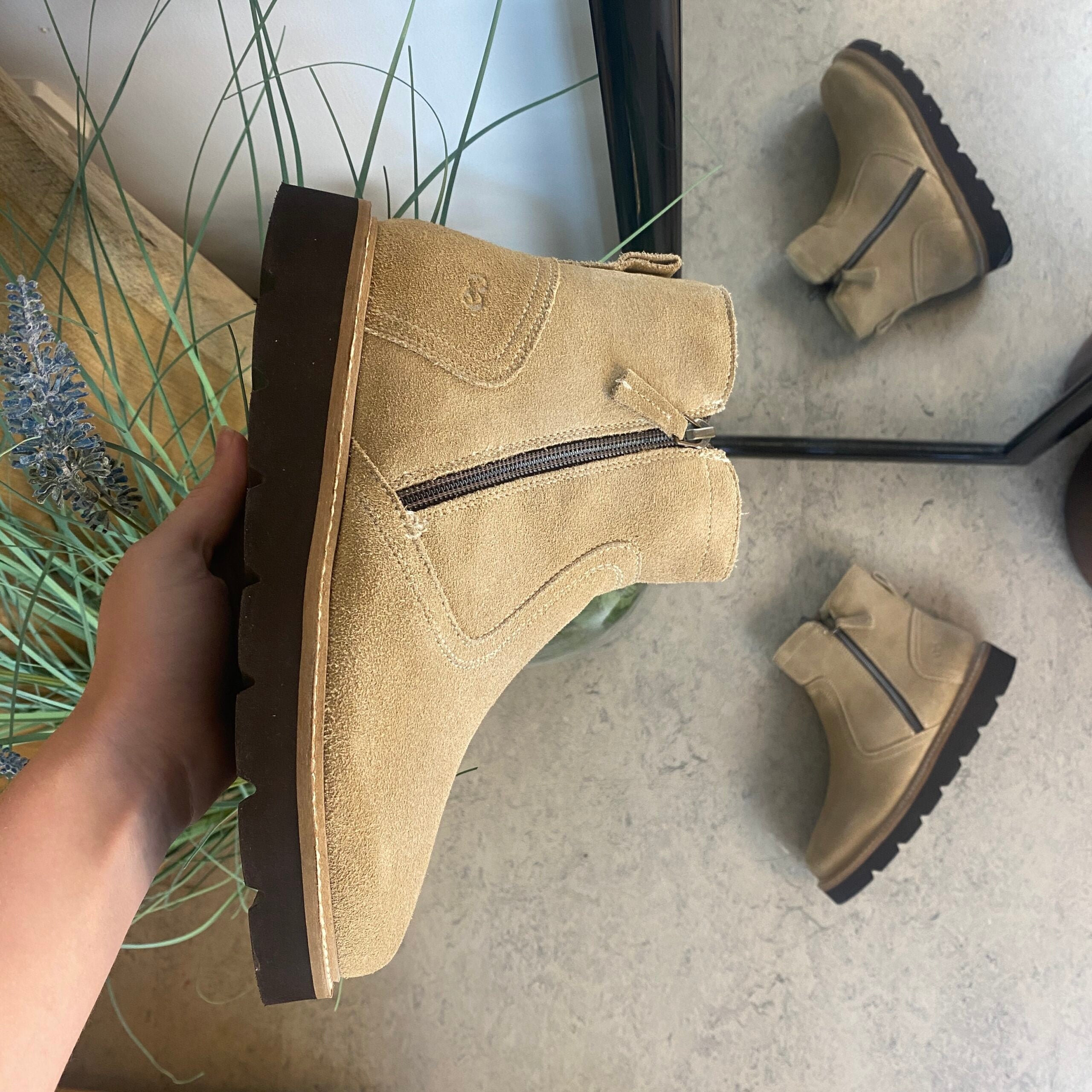 Ruskindsstøvle med EnergySole™, uldfor, dobbelt lynlås & ekstra rummelig H-pasform