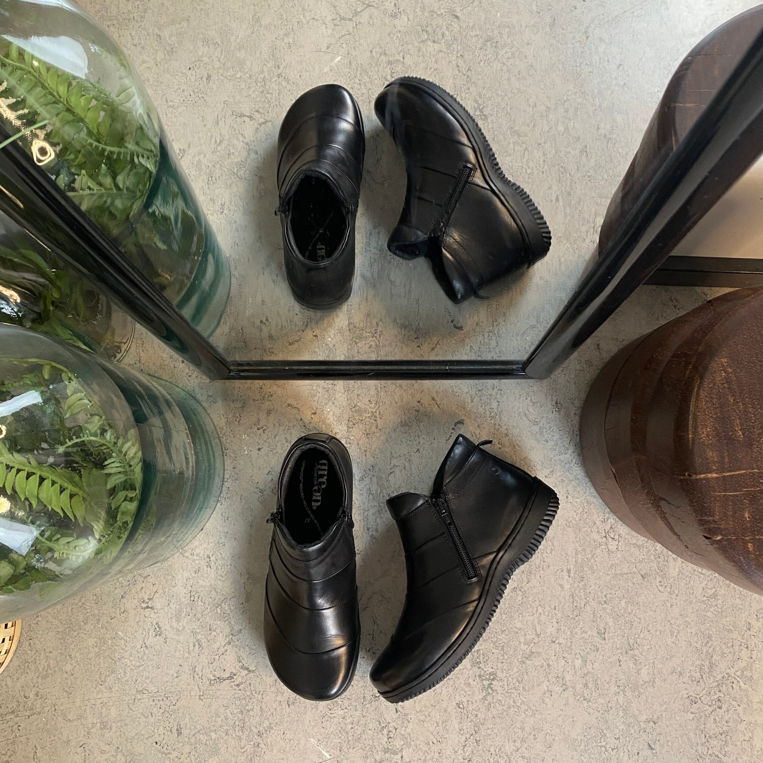 Kort støvle i sort skind fra Green Comfort