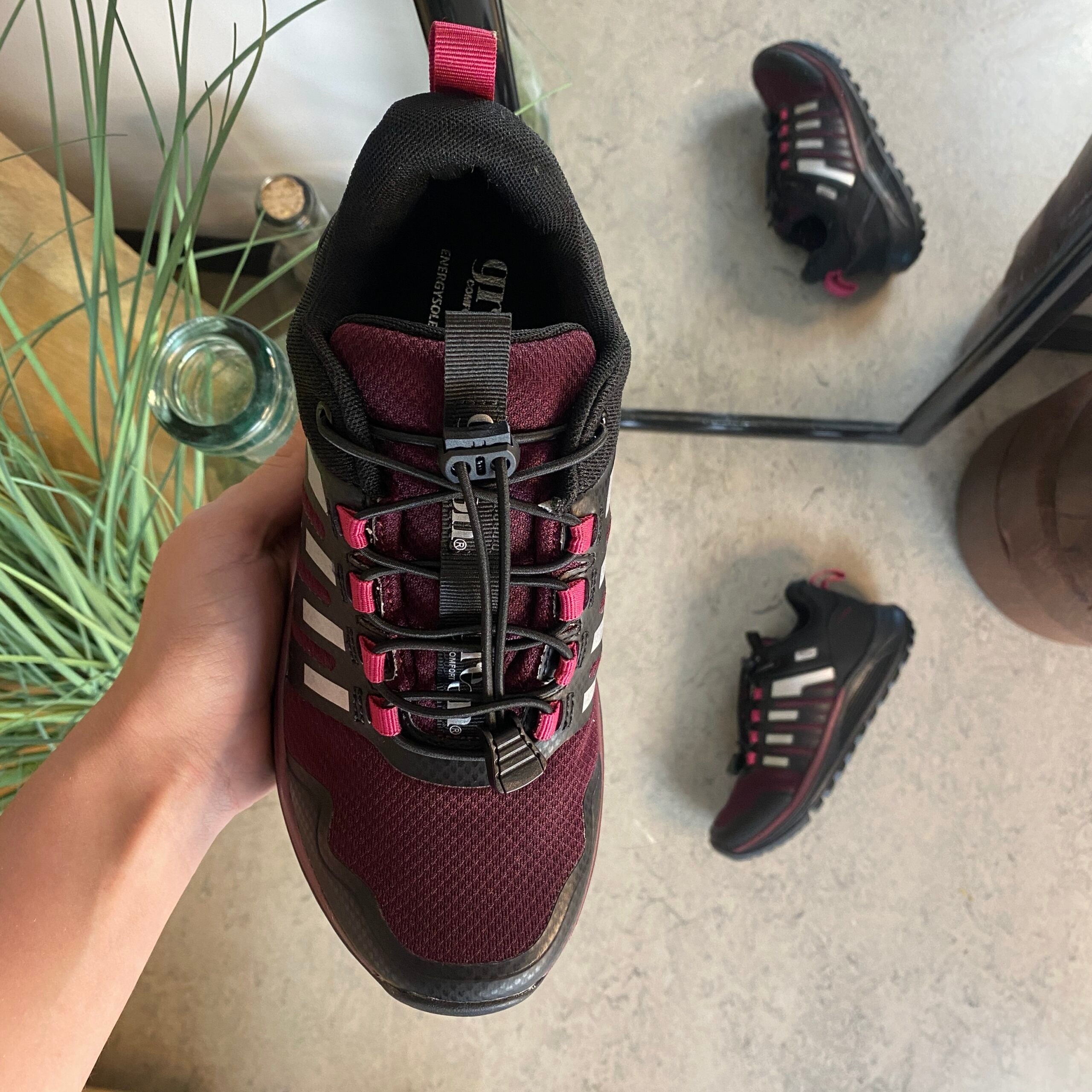 Vandtæt dame vandresko i bordeaux fra Green Comfort