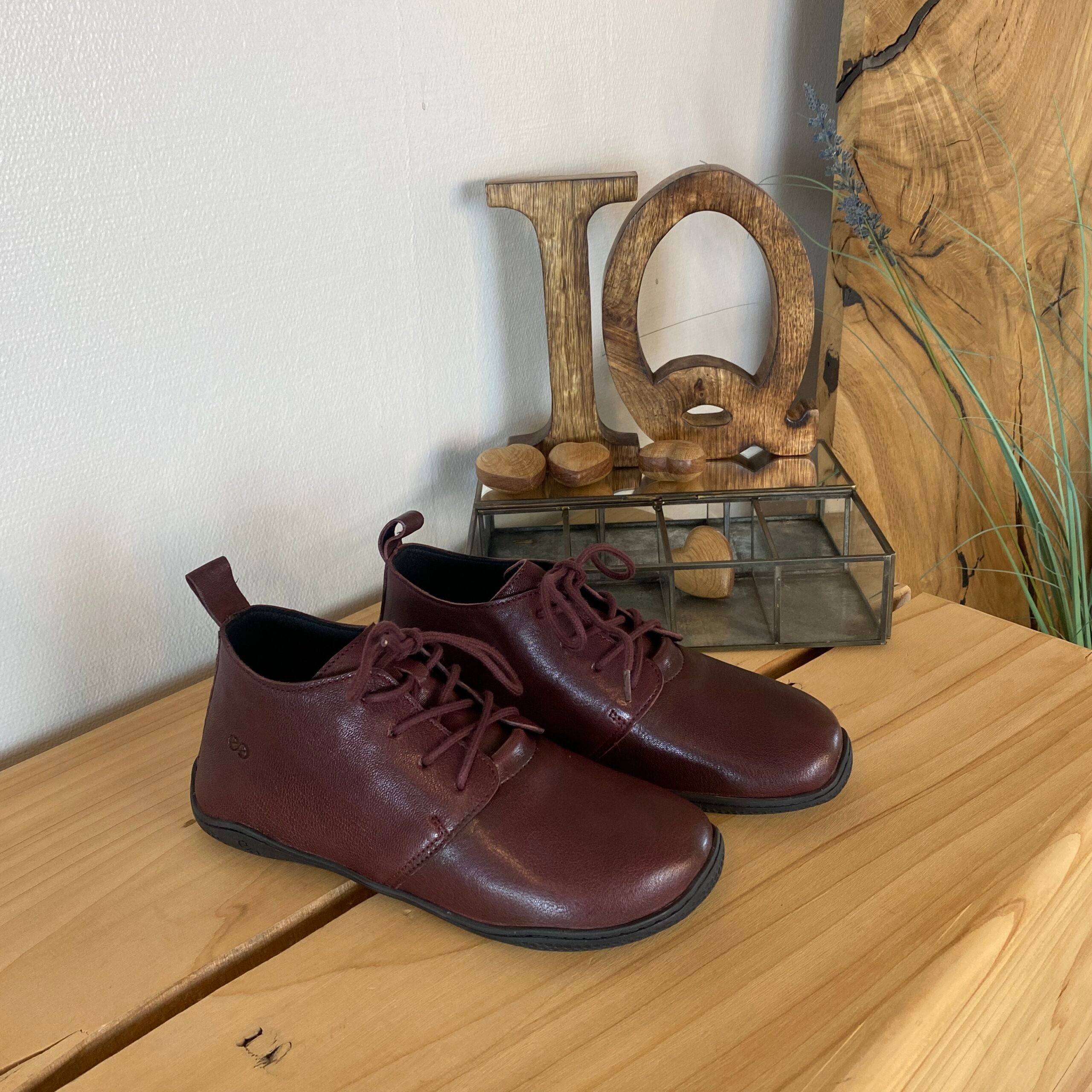 Vinrød barefodssko fra Green Comfort