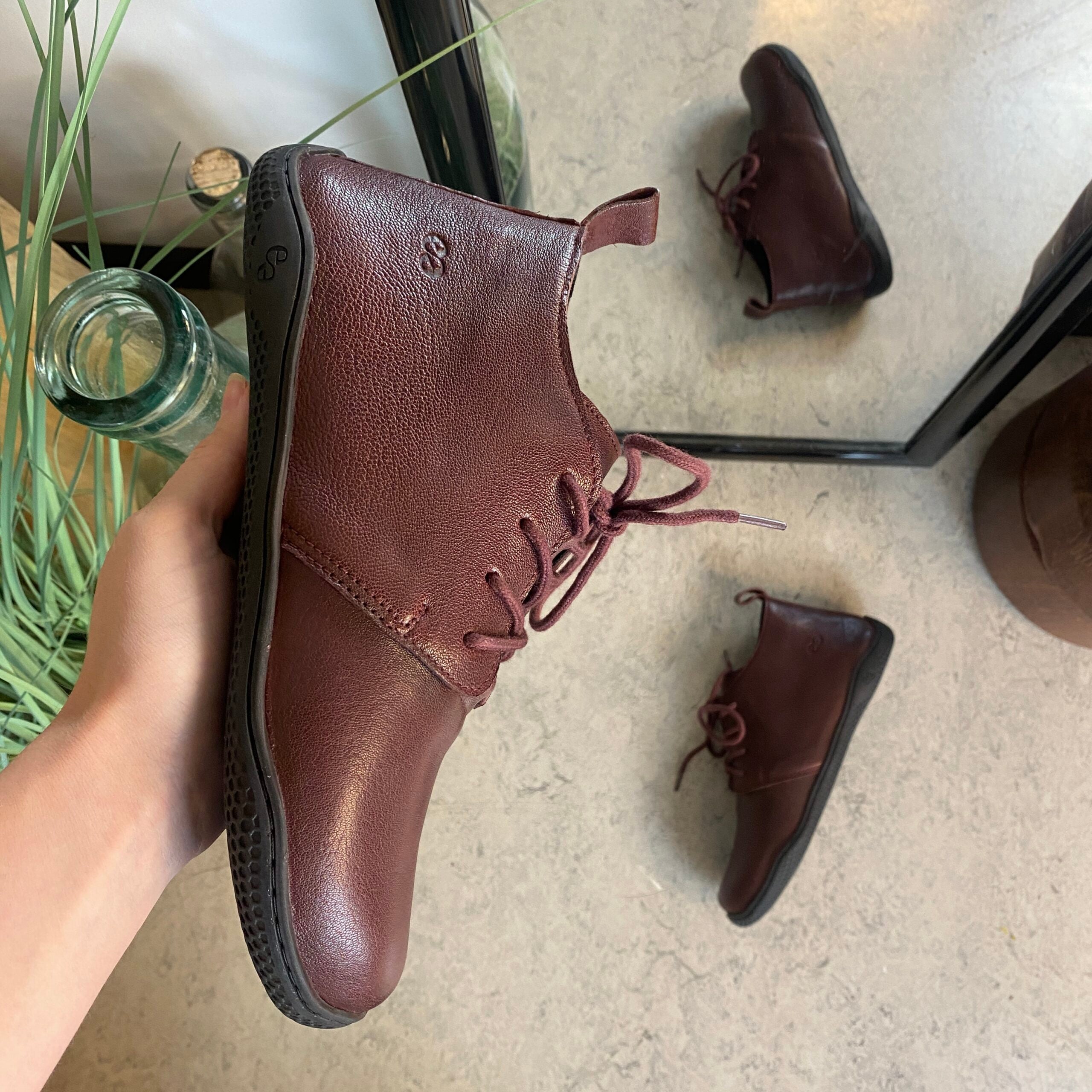 Vinrød barefodssko fra Green Comfort