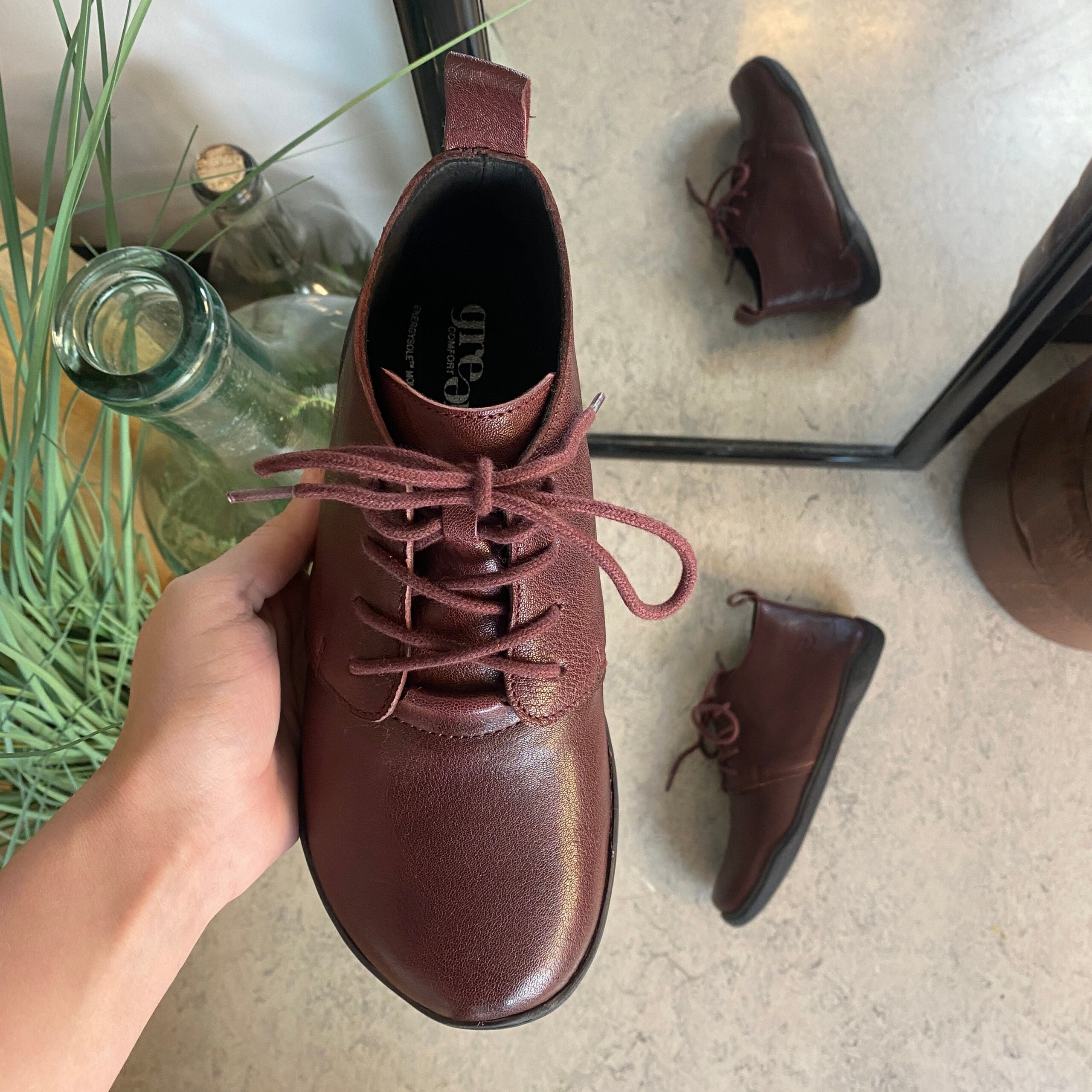 Vinrød barefodssko fra Green Comfort