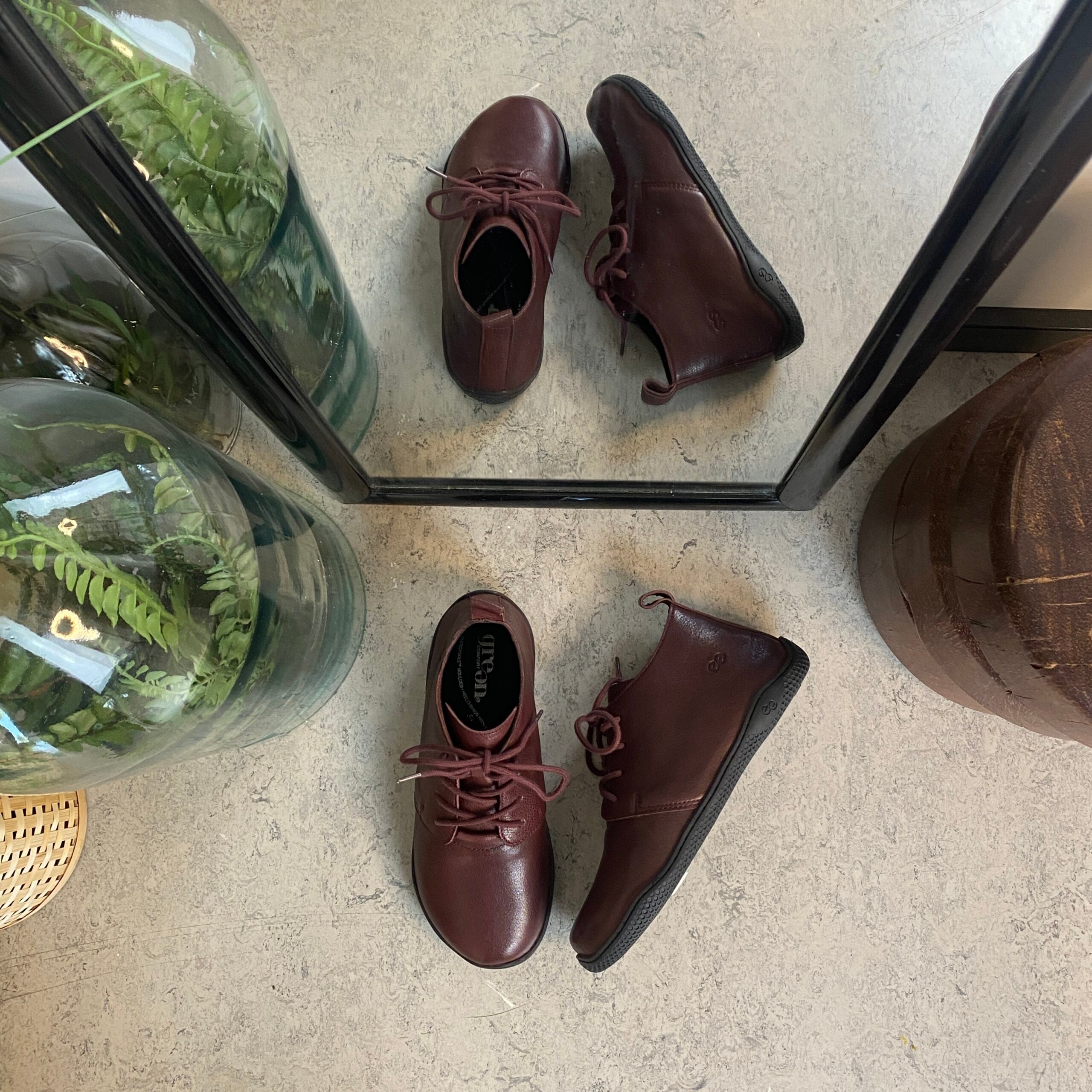 Vinrød barefodssko fra Green Comfort