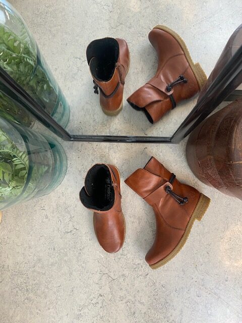 Brun Rieker vinterstøvle med foer og lynlås