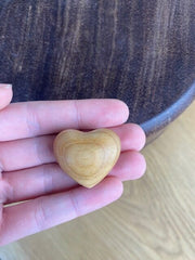 Unikt lille hjerte i træ - lille hjerte med stor betydning