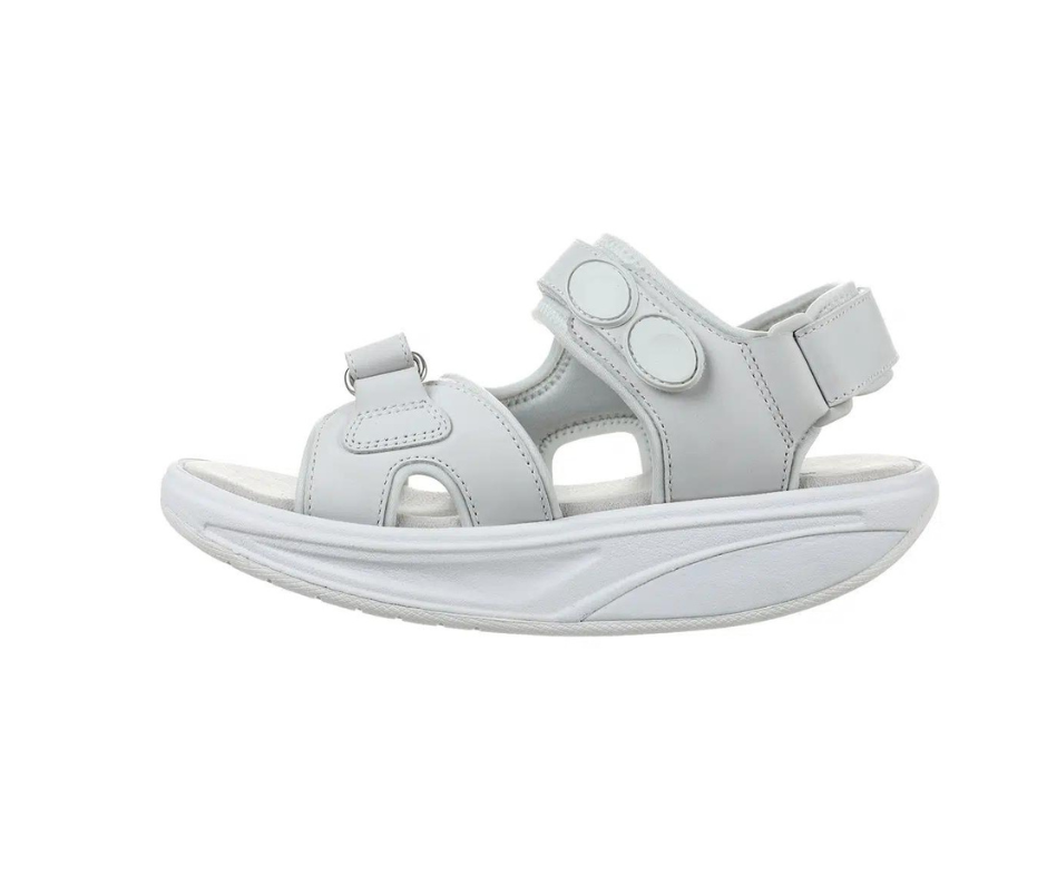 Kisumu Hvid klassisk sandal fra MBT