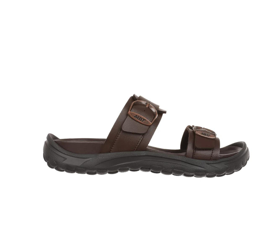 Brun dame slip on sandal fra MBT med ergonomisk fodseng