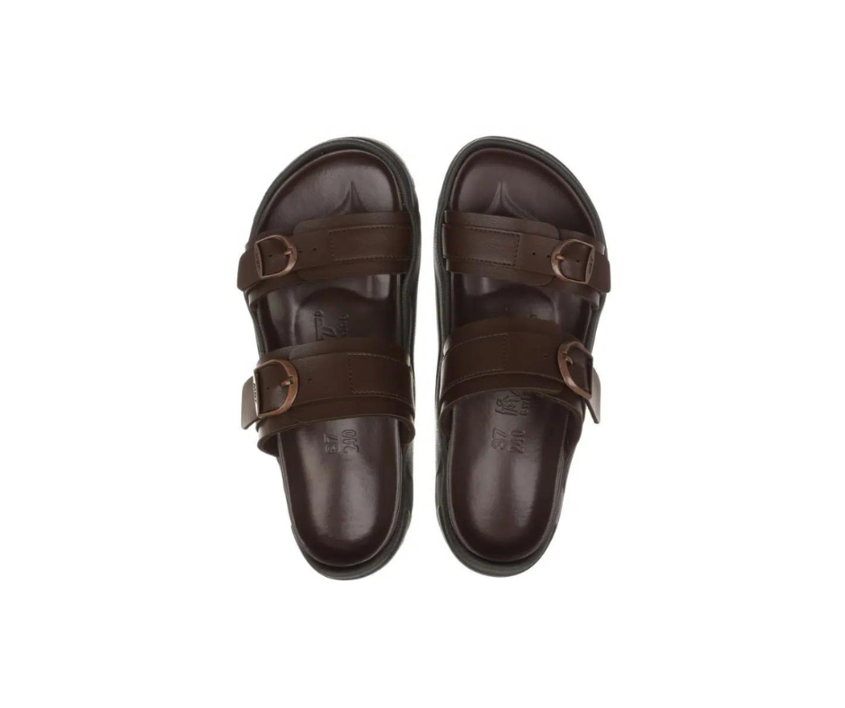 Brun dame slip on sandal fra MBT med ergonomisk fodseng