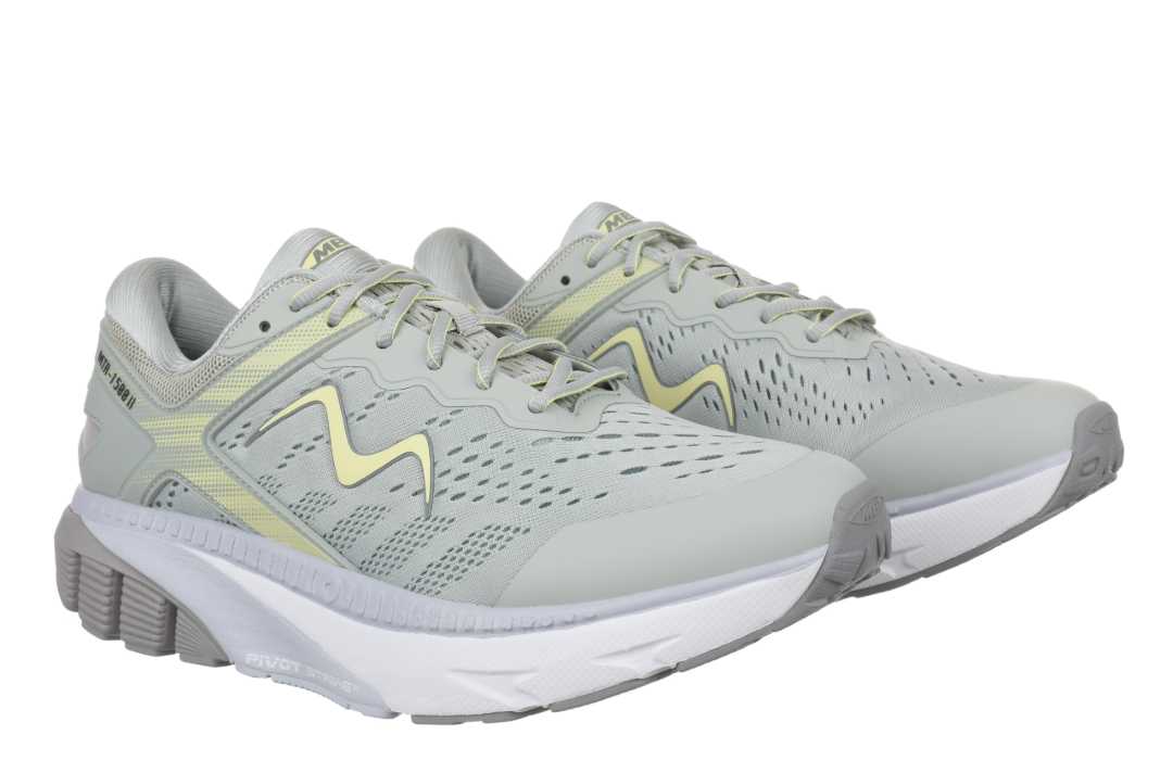 Lysegrønne MBT MTR 1500 II herresneakers med hvid rullesål og åndbar air mesh overdel.