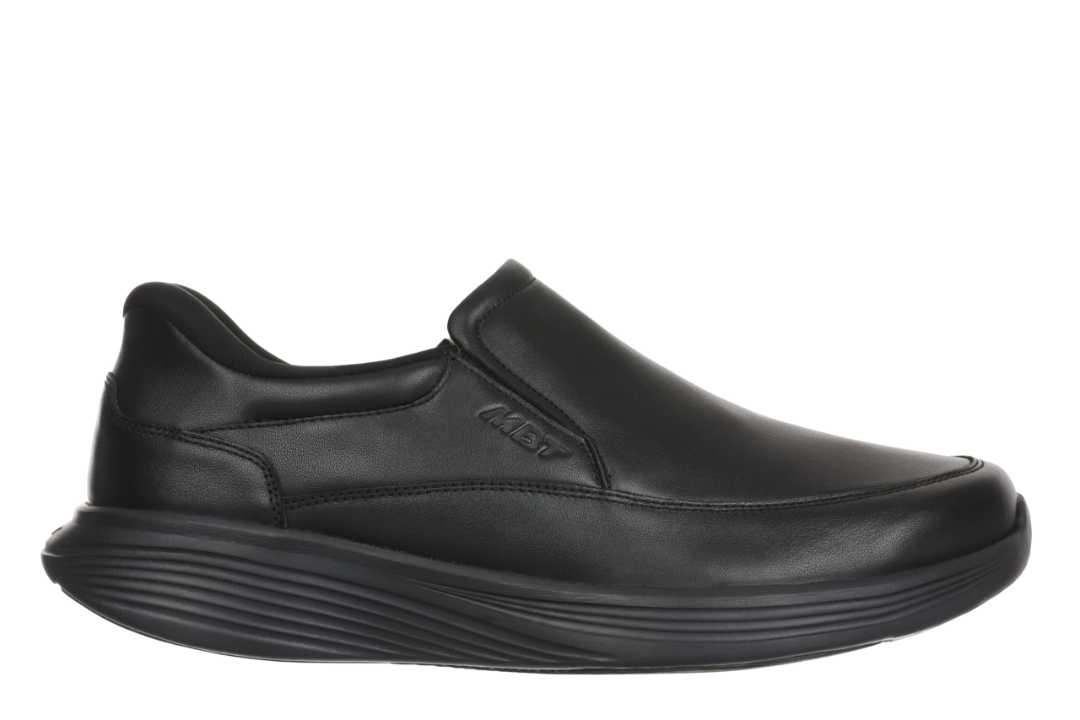 Sort MBT SF-2000 herresko i læder med Modena-rullesål. Elegant slip-on model til mænd fra MBT Nordic.
