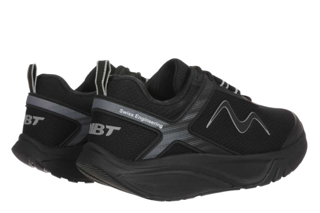 Sorte MBT Sport 4 III herresko med rullesål og bred pasform, set fra siden og bagfra.